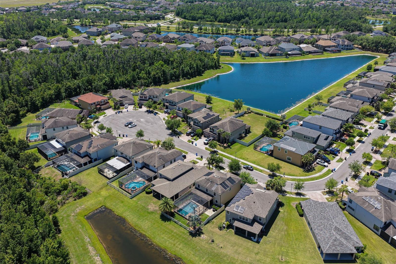 Image 38 of 47 For 19546 Whispering Brook Drive