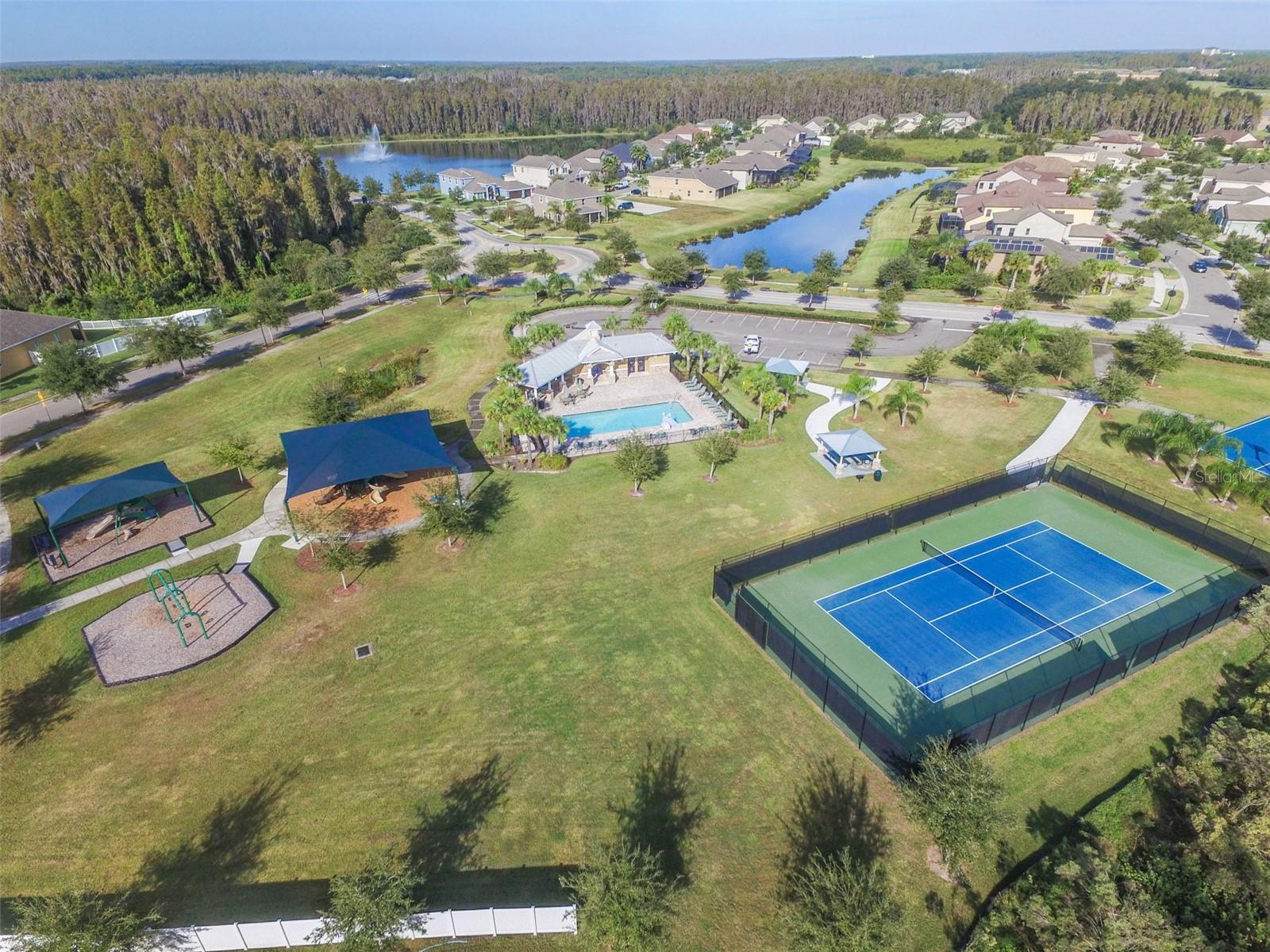 Image 41 of 47 For 19546 Whispering Brook Drive