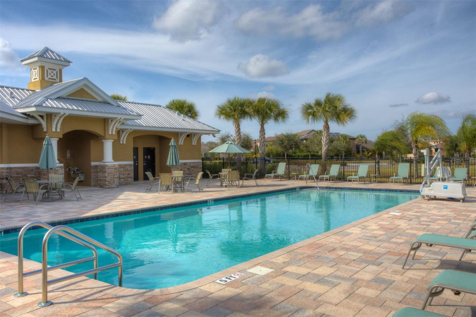 Image 45 of 47 For 19546 Whispering Brook Drive