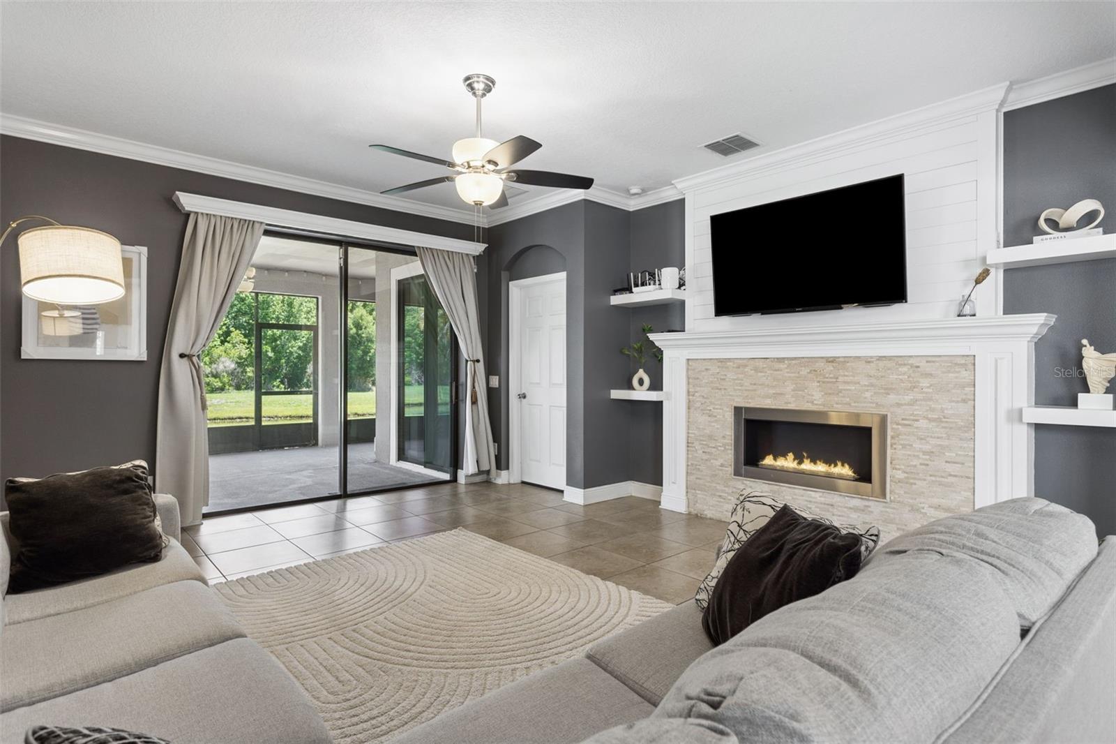 Image 9 of 47 For 19546 Whispering Brook Drive