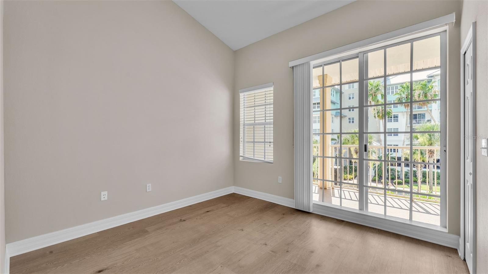 Image 22 of 33 For 549 Bahia Beach Boulevard