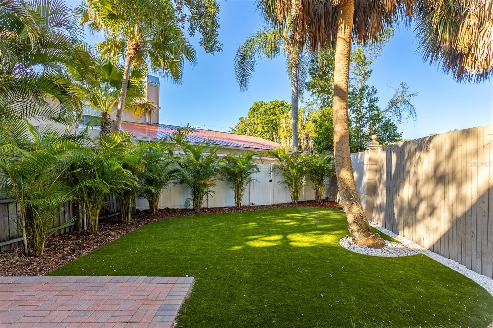 Image 17 of 21 For 2526 Kansas Avenue B