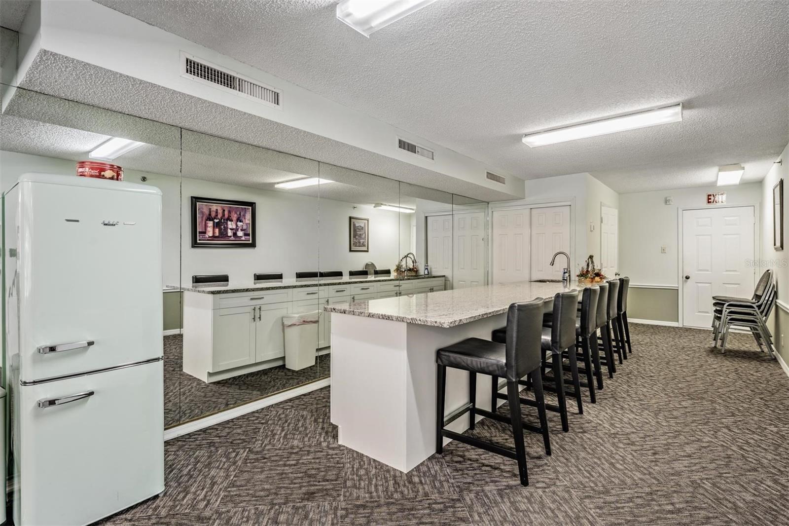 Image 34 of 43 For 3211 Swann Avenue 707