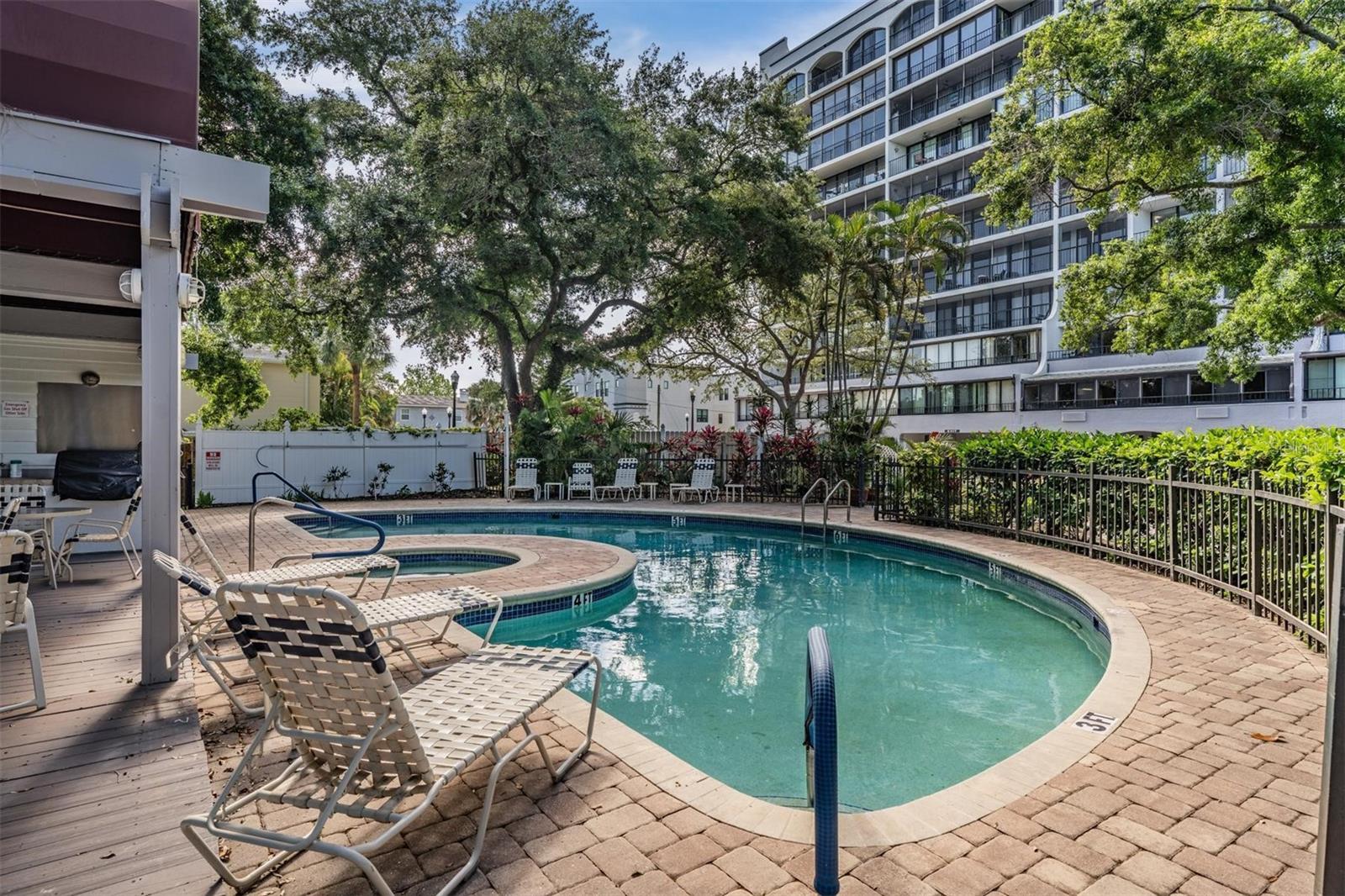 Image 37 of 43 For 3211 Swann Avenue 707