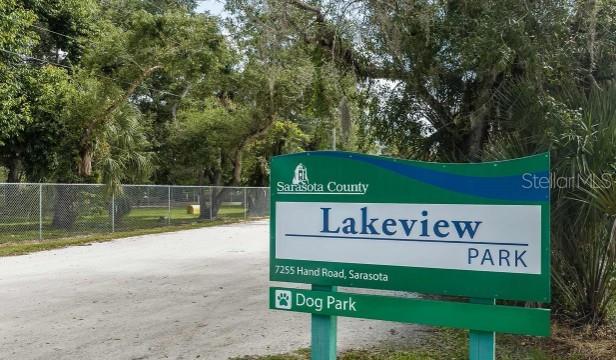 Image 7 of 7 For 7249 Meadowshade Court