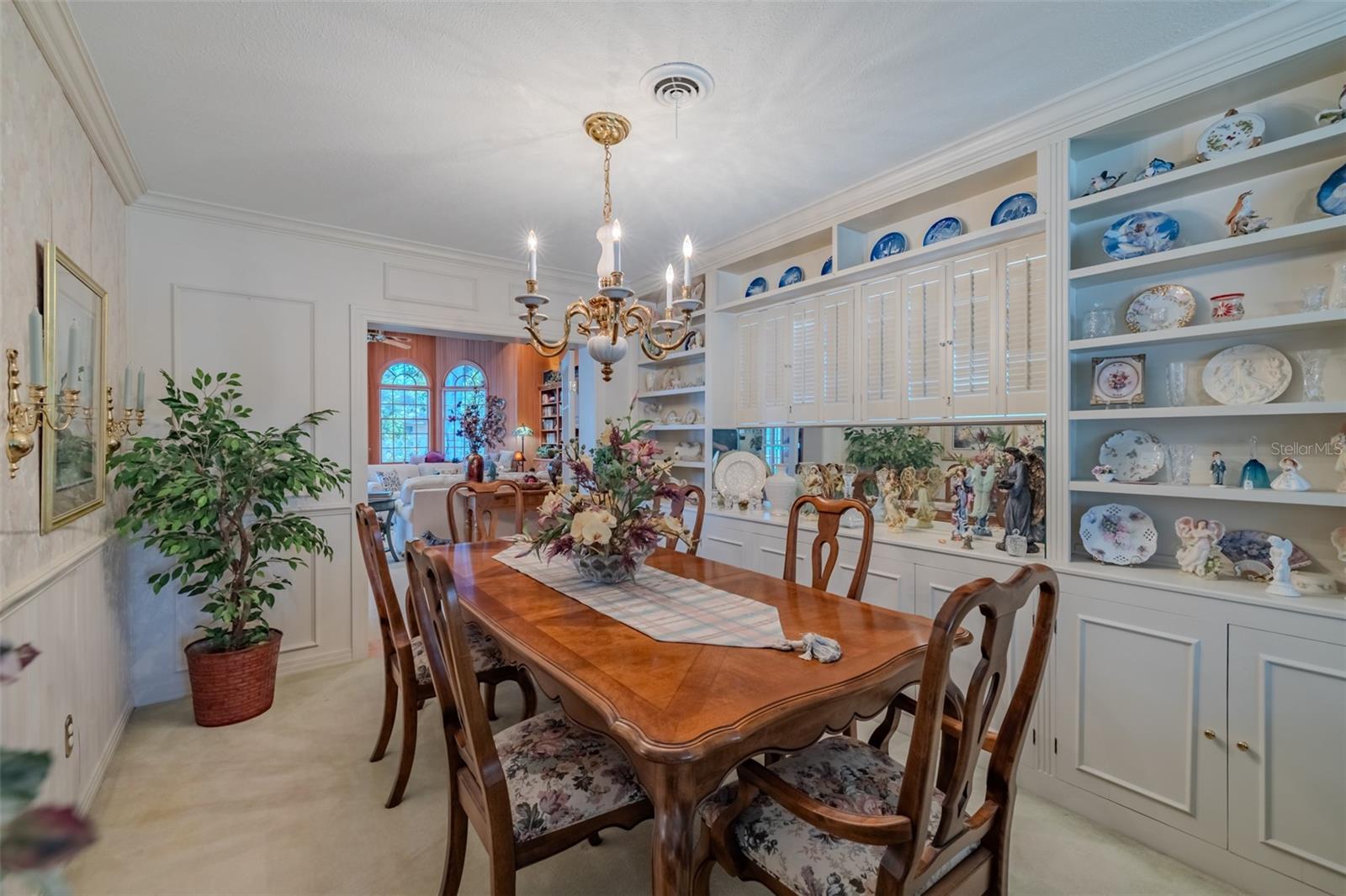 Image 15 of 56 For 805 Sylvan Drive