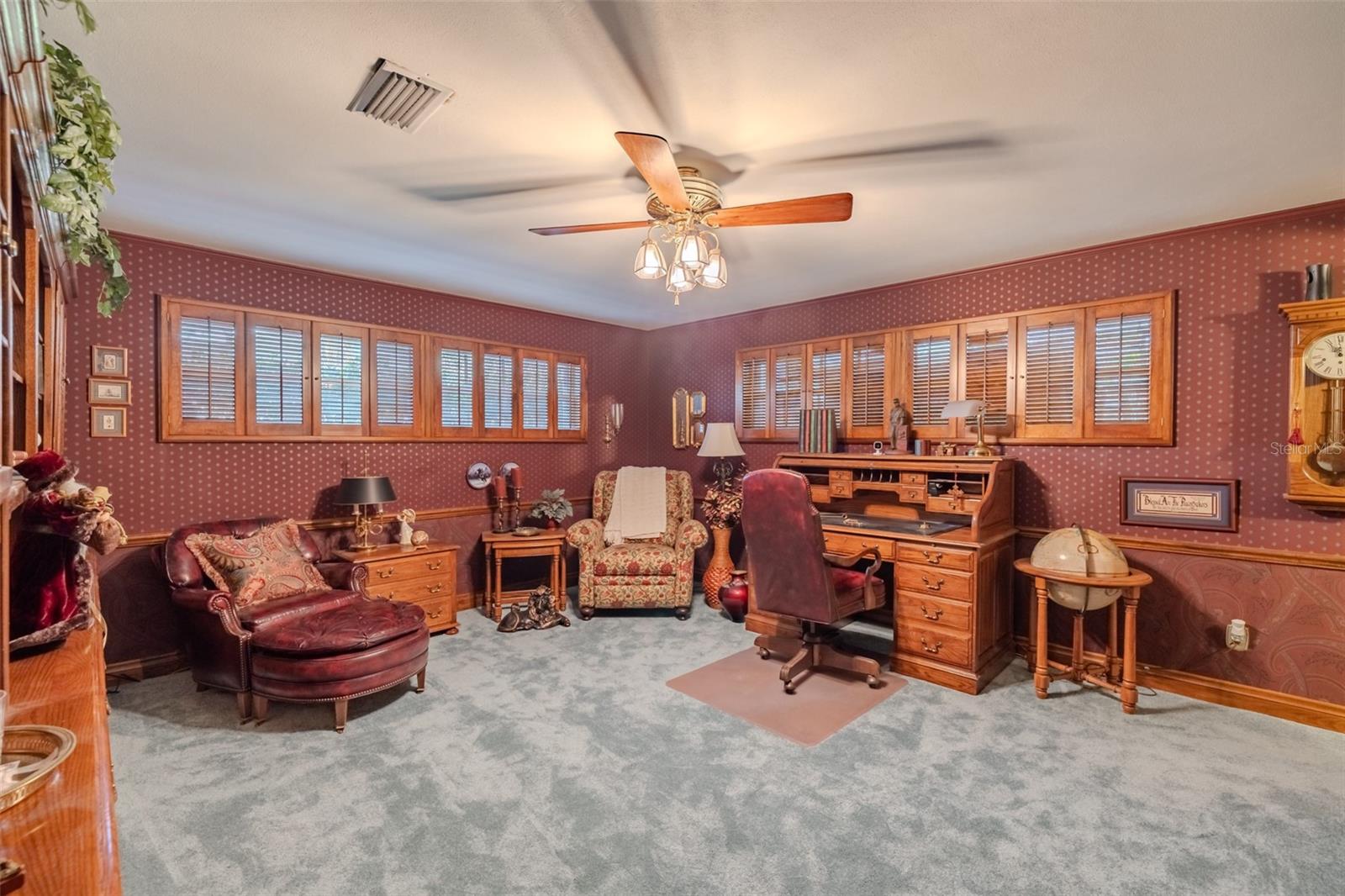 Image 32 of 56 For 805 Sylvan Drive