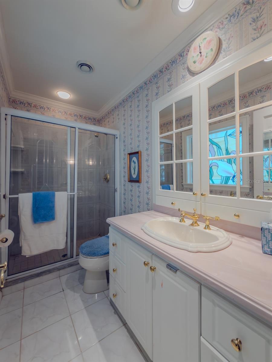 Image 37 of 56 For 805 Sylvan Drive