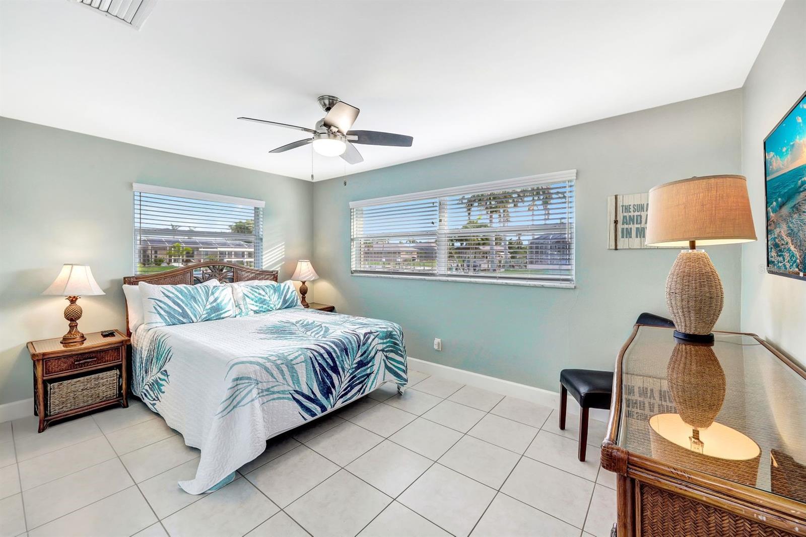 Image 22 of 42 For 5103 Pelican Boulevard