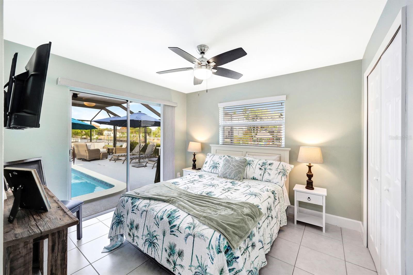 Image 24 of 42 For 5103 Pelican Boulevard