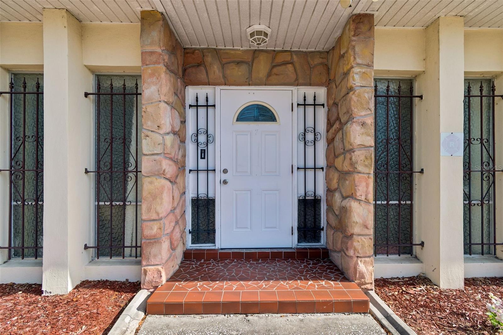 Image 4 of 25 For 1401 9th Avenue N