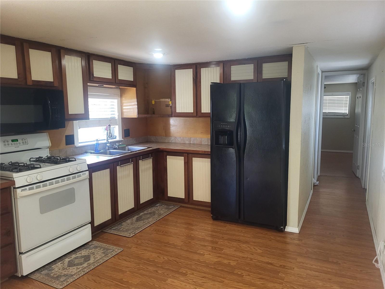 Image 12 of 19 For 6580 Seminole Boulevard 727