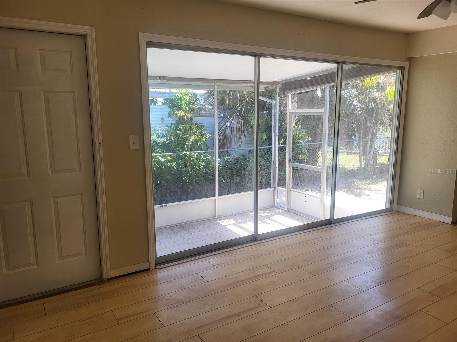 Image 15 of 19 For 6580 Seminole Boulevard 727