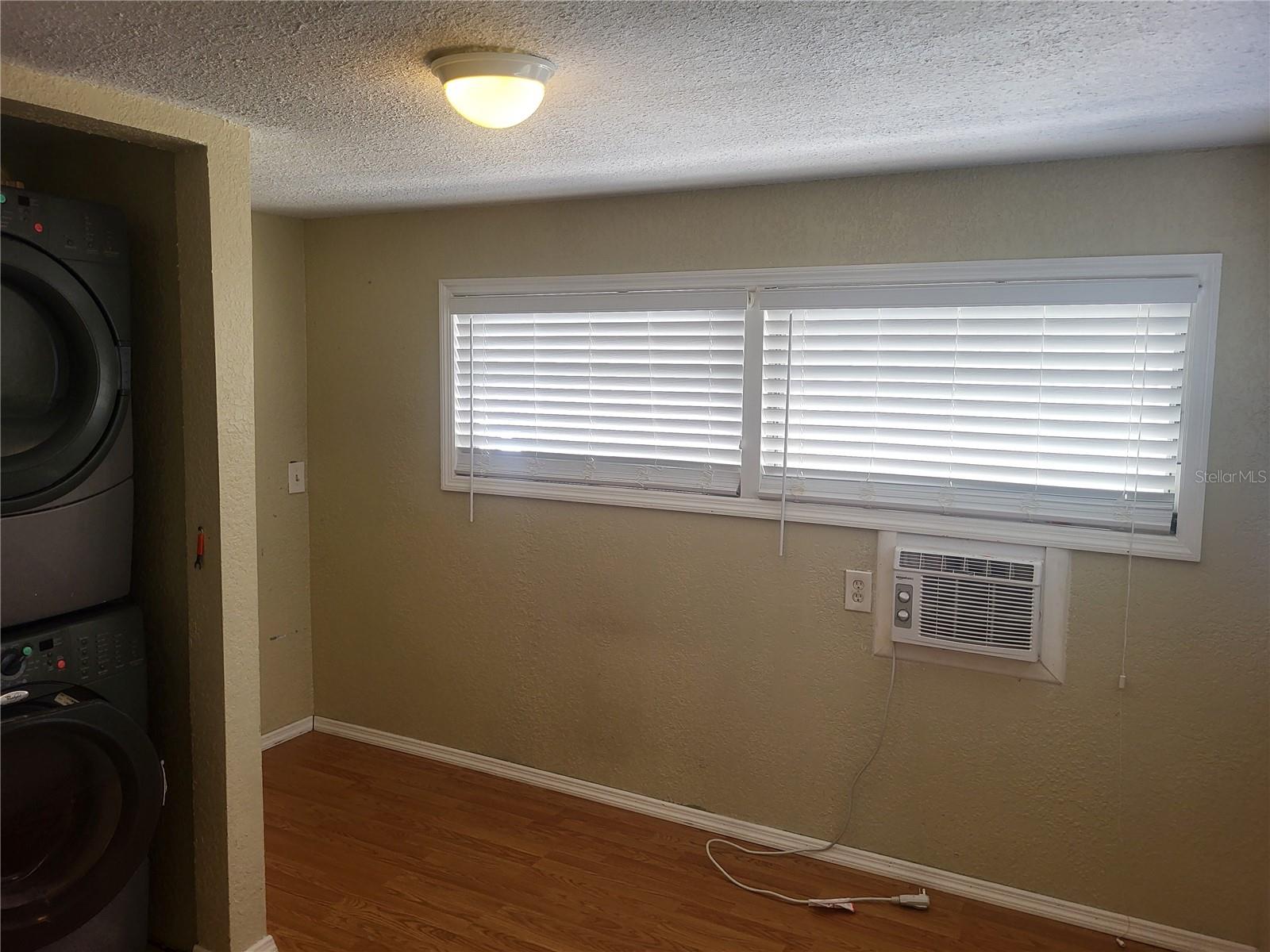 Image 17 of 19 For 6580 Seminole Boulevard 727