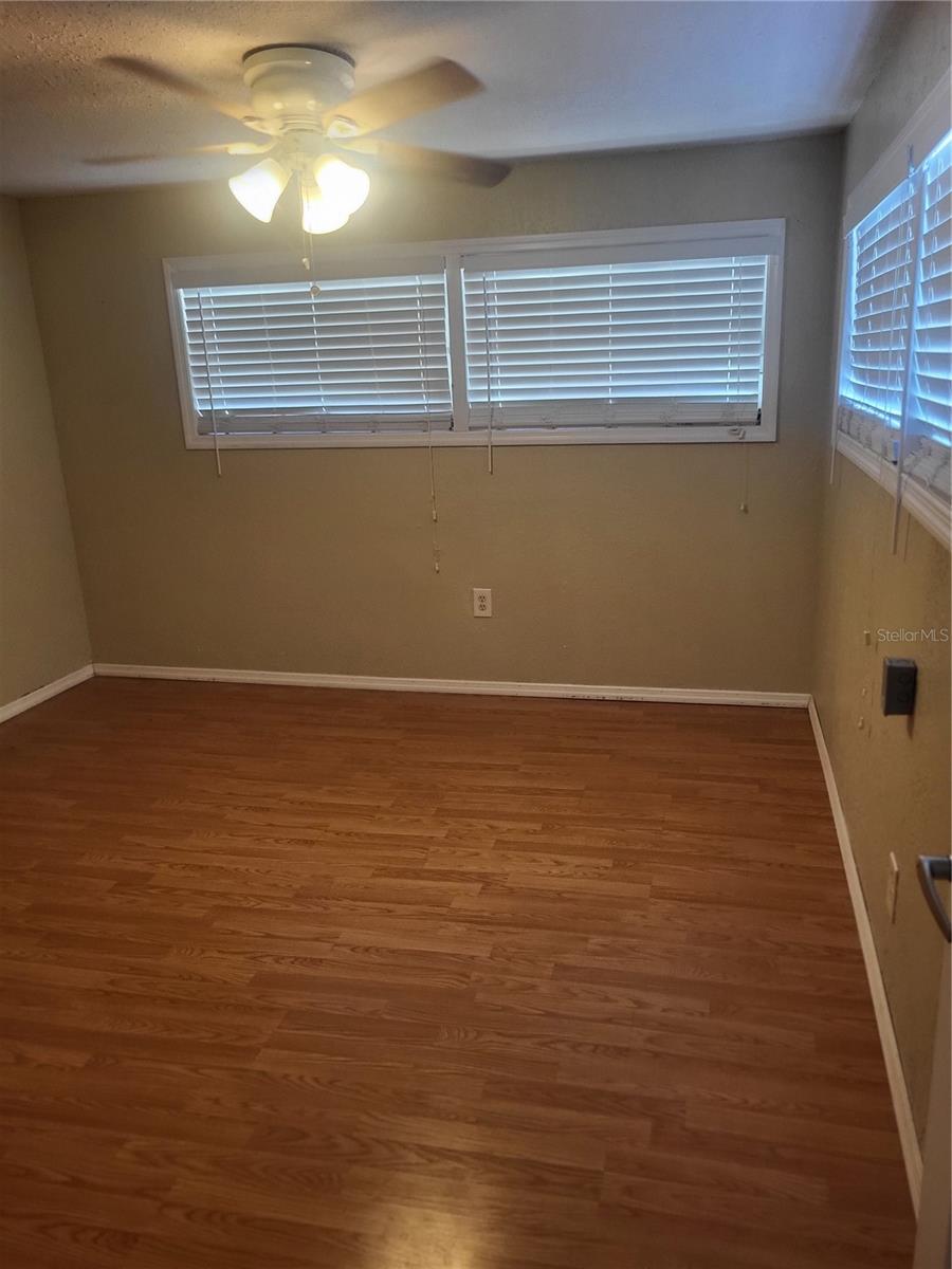 Image 5 of 19 For 6580 Seminole Boulevard 727