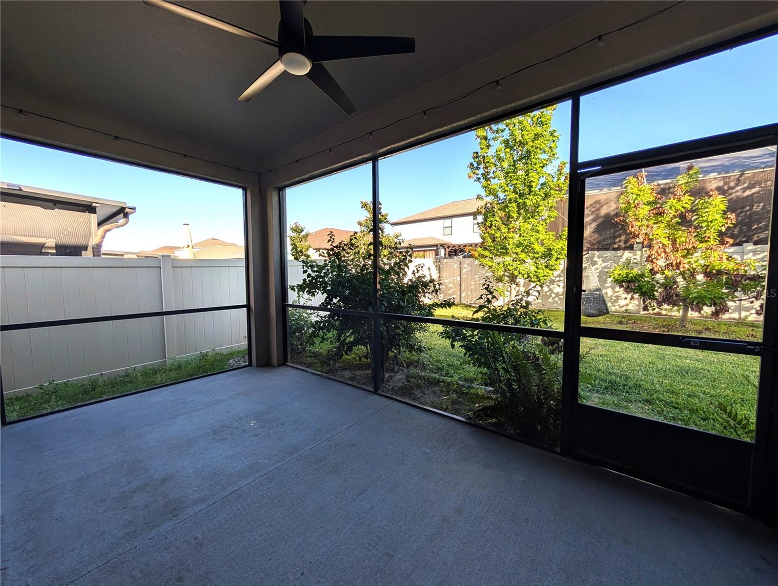 Image 24 of 29 For 11024 Little Blue Heron Drive