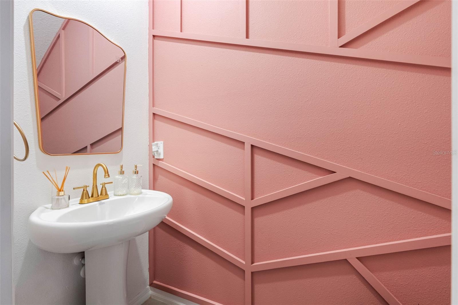 Image 13 of 65 For 36488 Well Hill Way