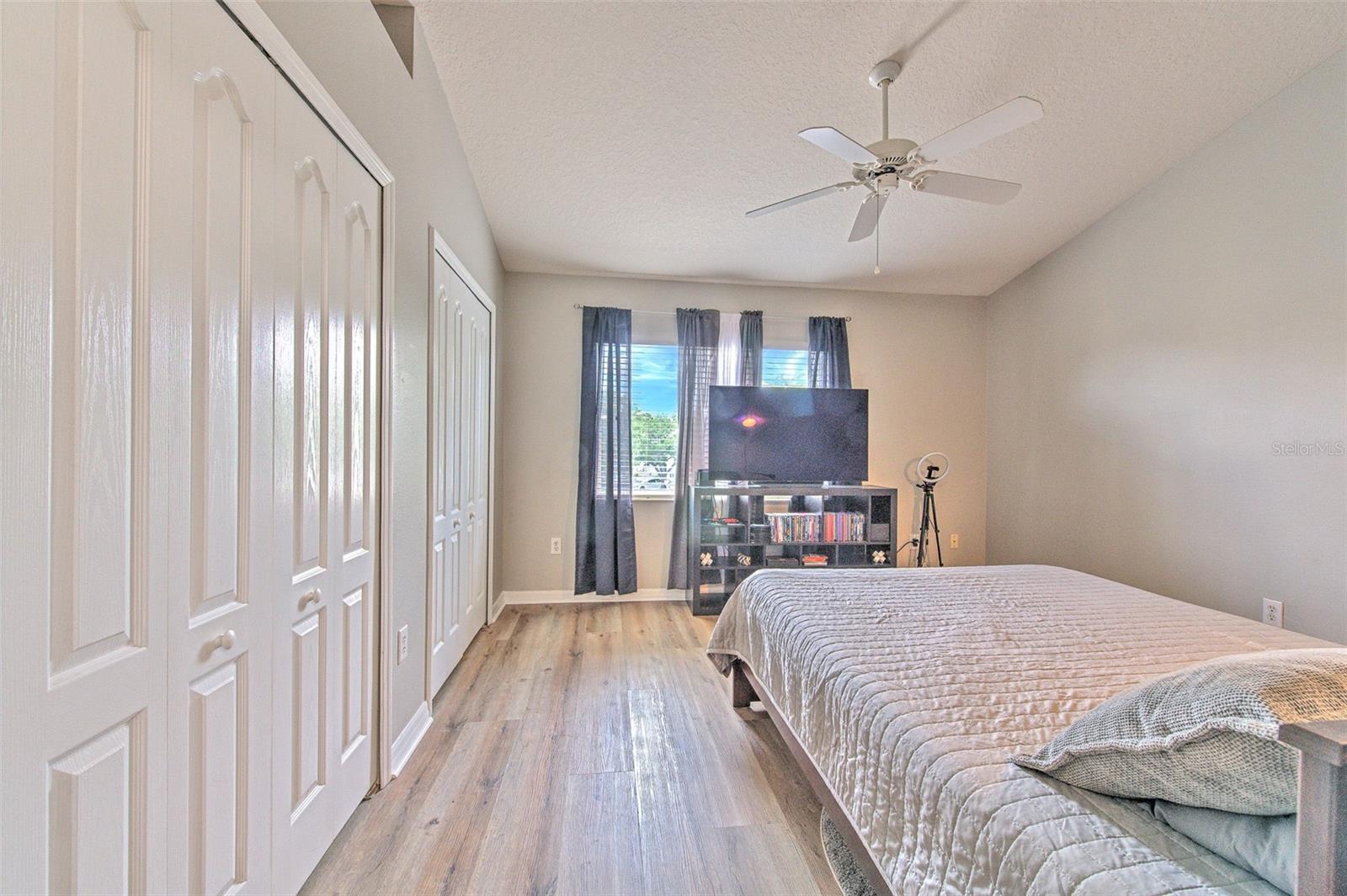 Image 11 of 20 For 12847 Kings Crossing Drive