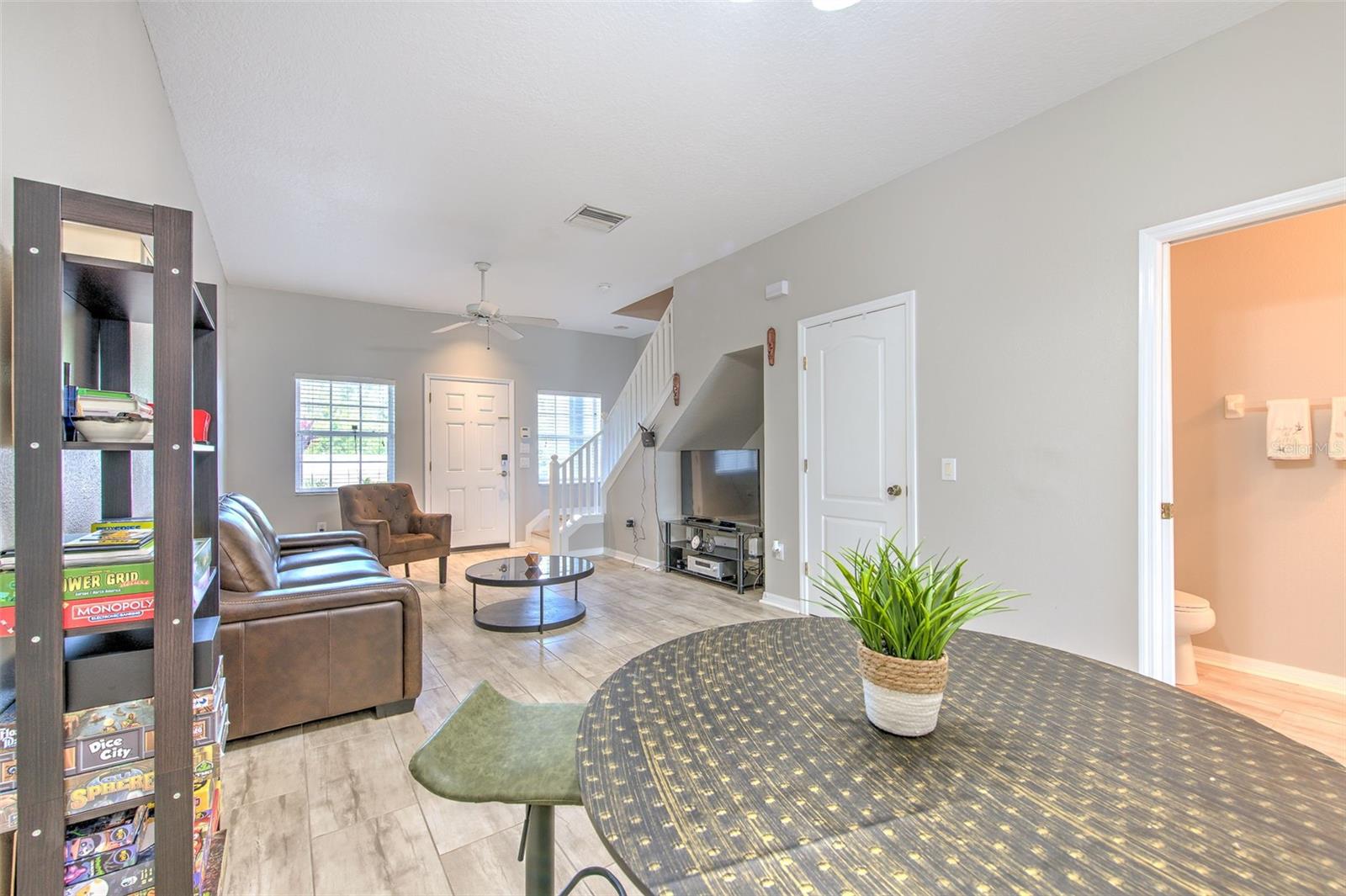 Image 8 of 20 For 12847 Kings Crossing Drive