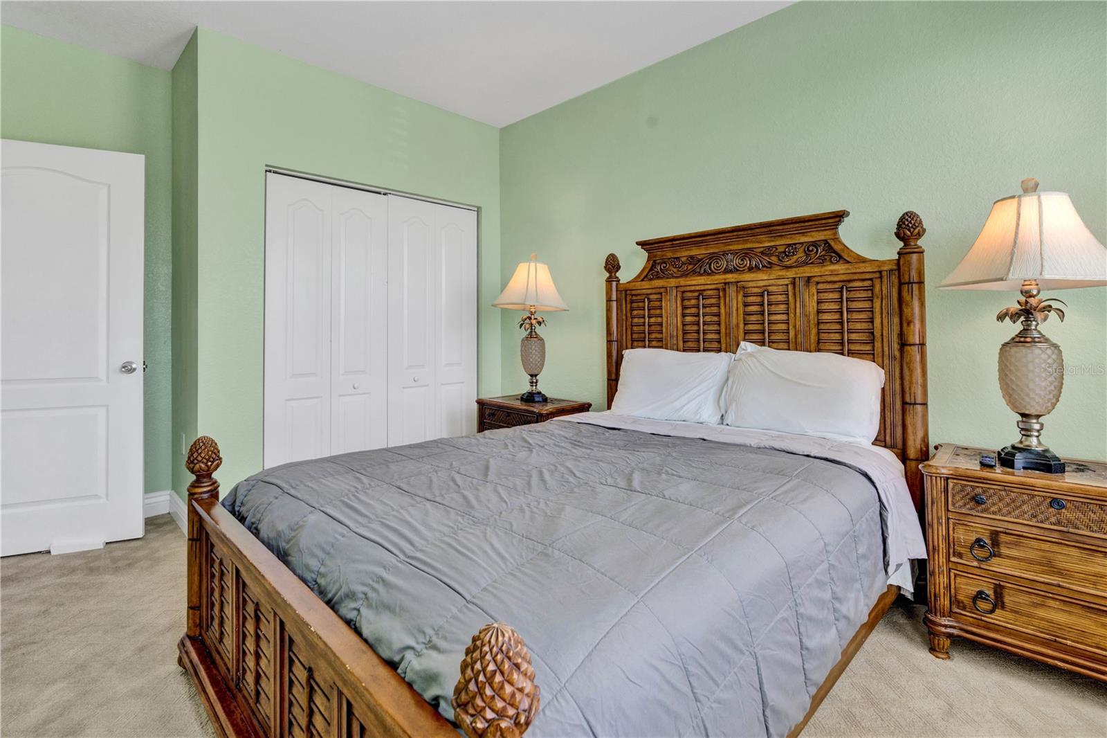 Image 13 of 40 For 2731 Via Capri  928