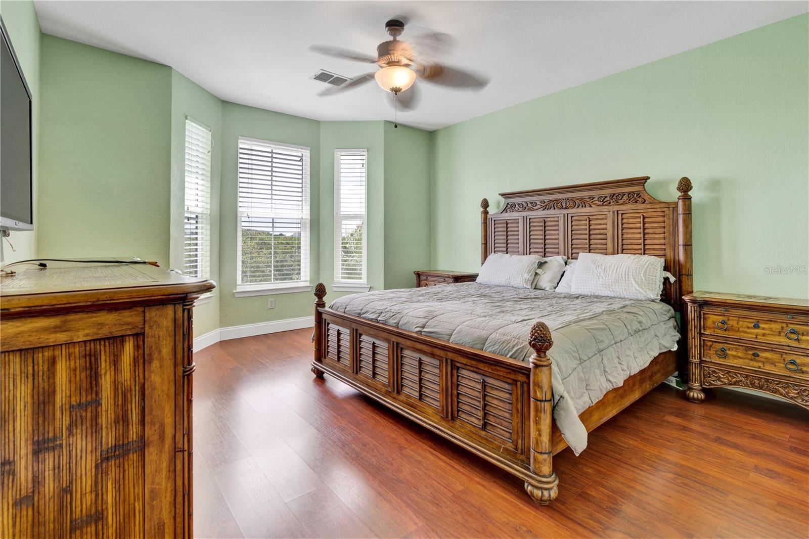 Image 28 of 40 For 2731 Via Capri  928