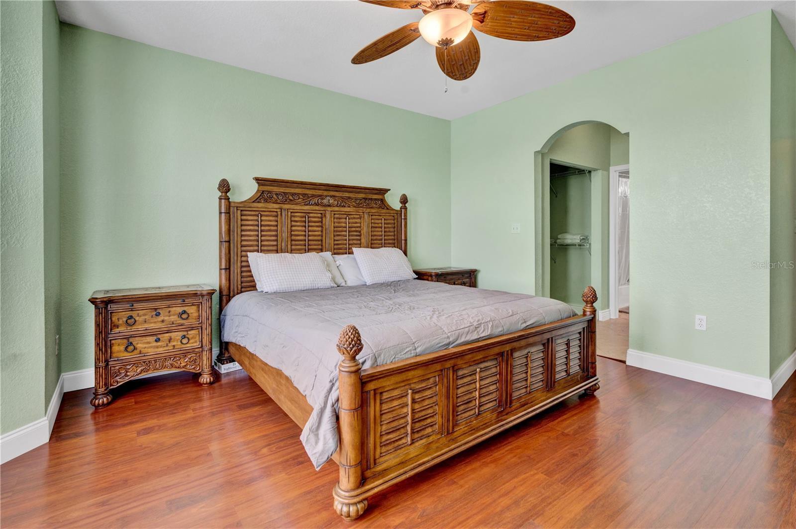 Image 29 of 40 For 2731 Via Capri  928