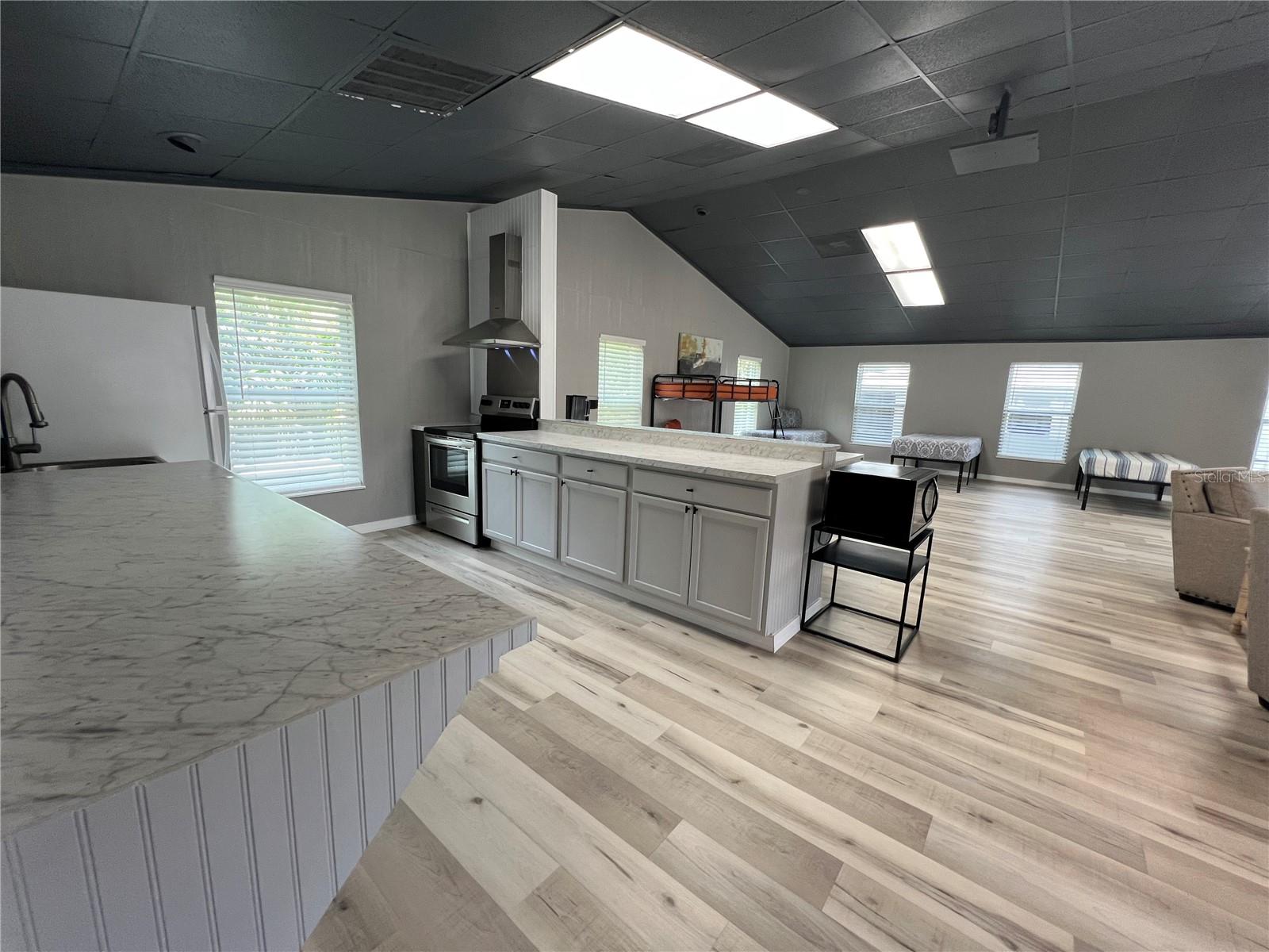 Image 12 of 21 For 8806 Start Center Street