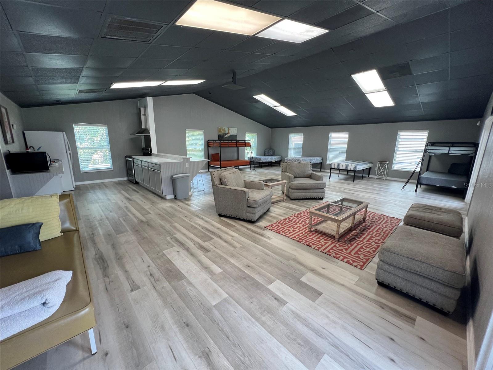 Image 4 of 21 For 8806 Start Center Street