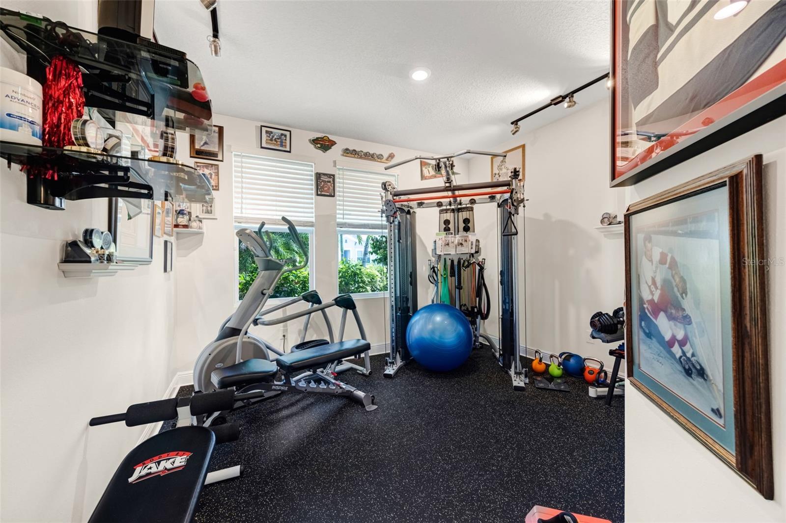 Image 10 of 69 For 5526 Gavella Cove