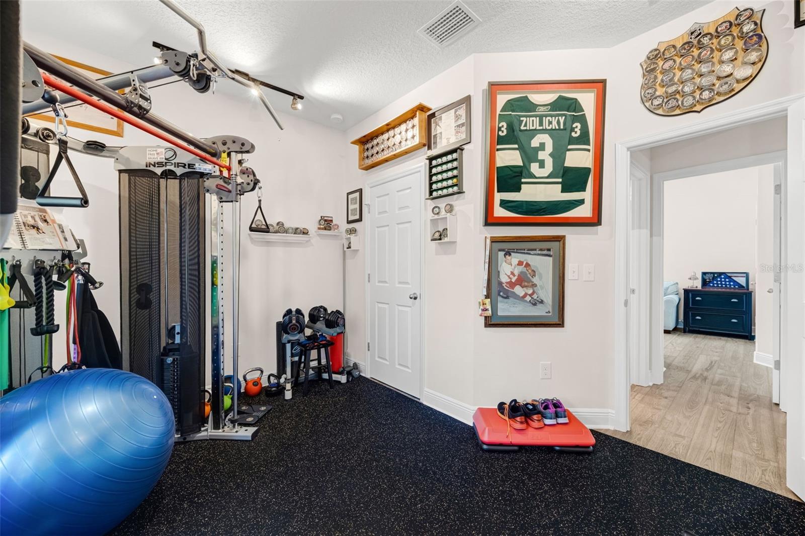 Image 11 of 69 For 5526 Gavella Cove