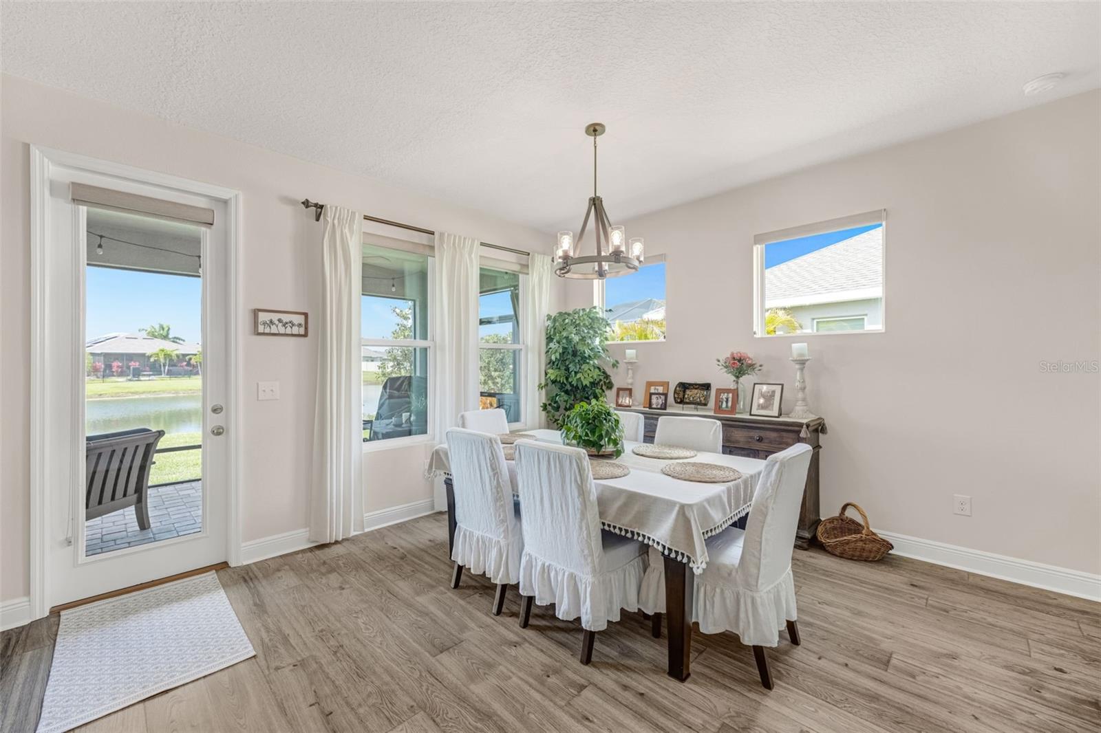 Image 30 of 69 For 5526 Gavella Cove