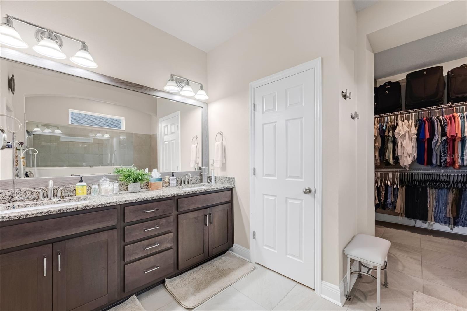 Image 41 of 69 For 5526 Gavella Cove