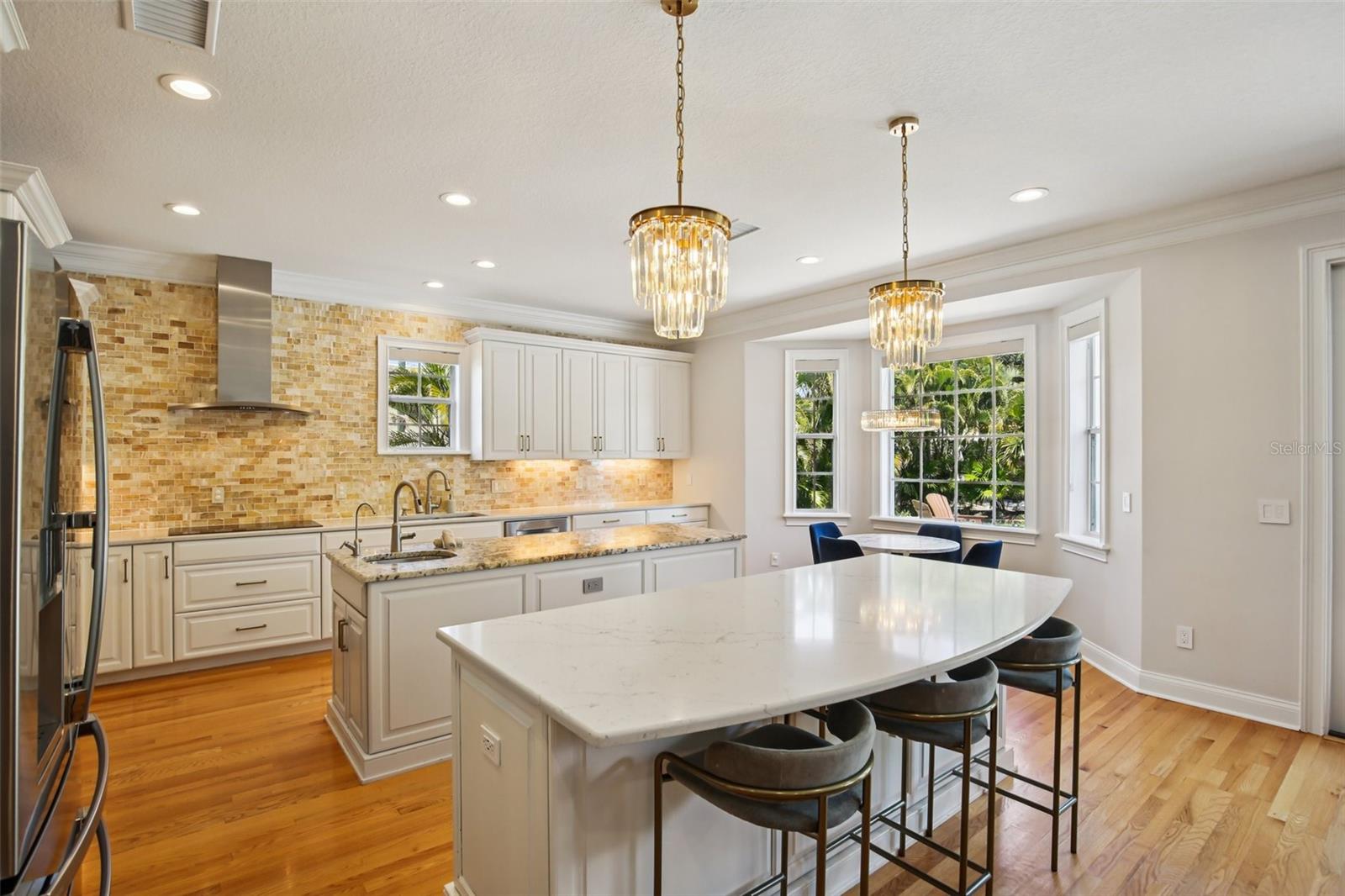 Image 18 of 79 For 3621 Morrison Avenue