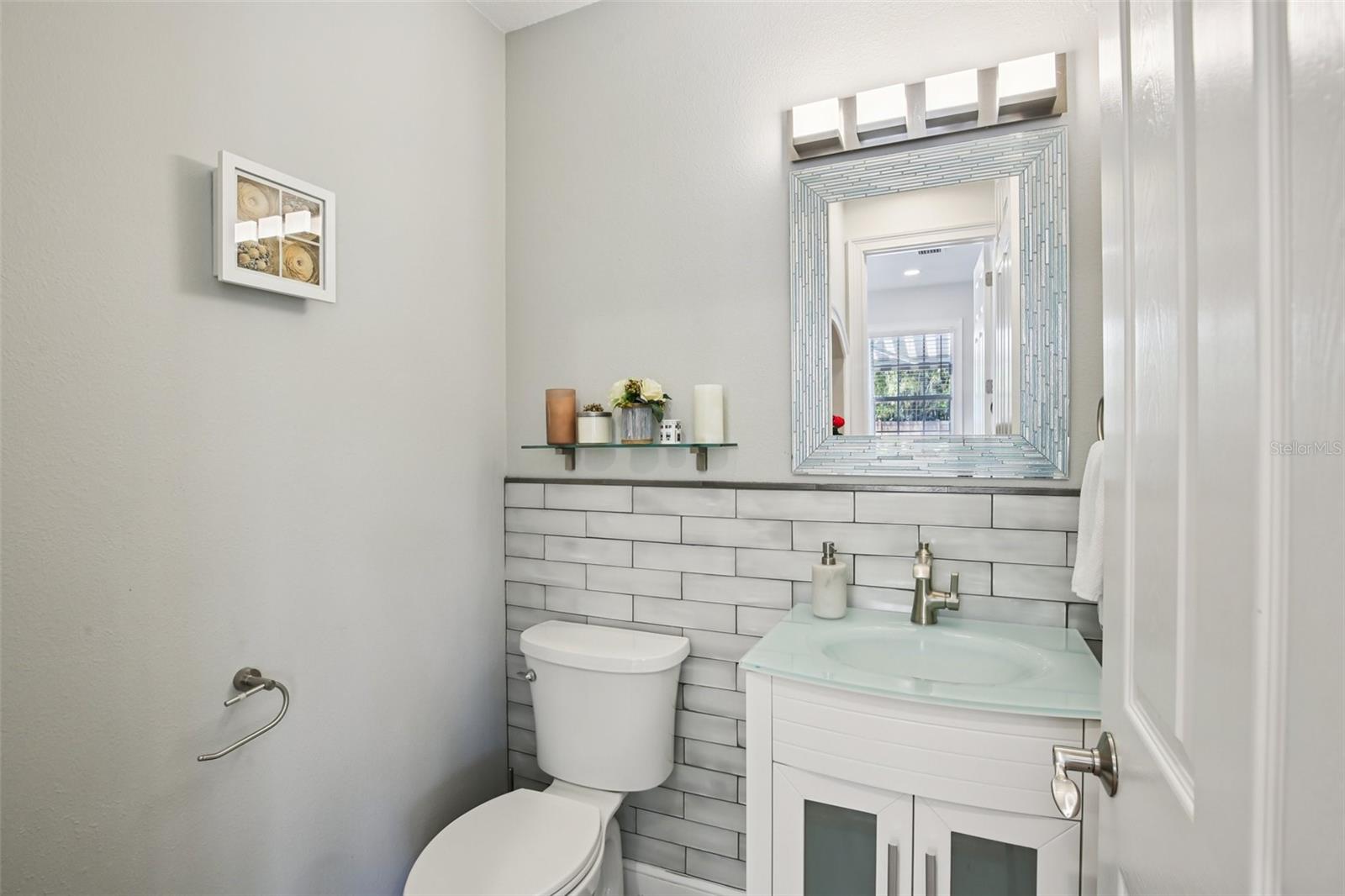 Image 20 of 79 For 3621 Morrison Avenue