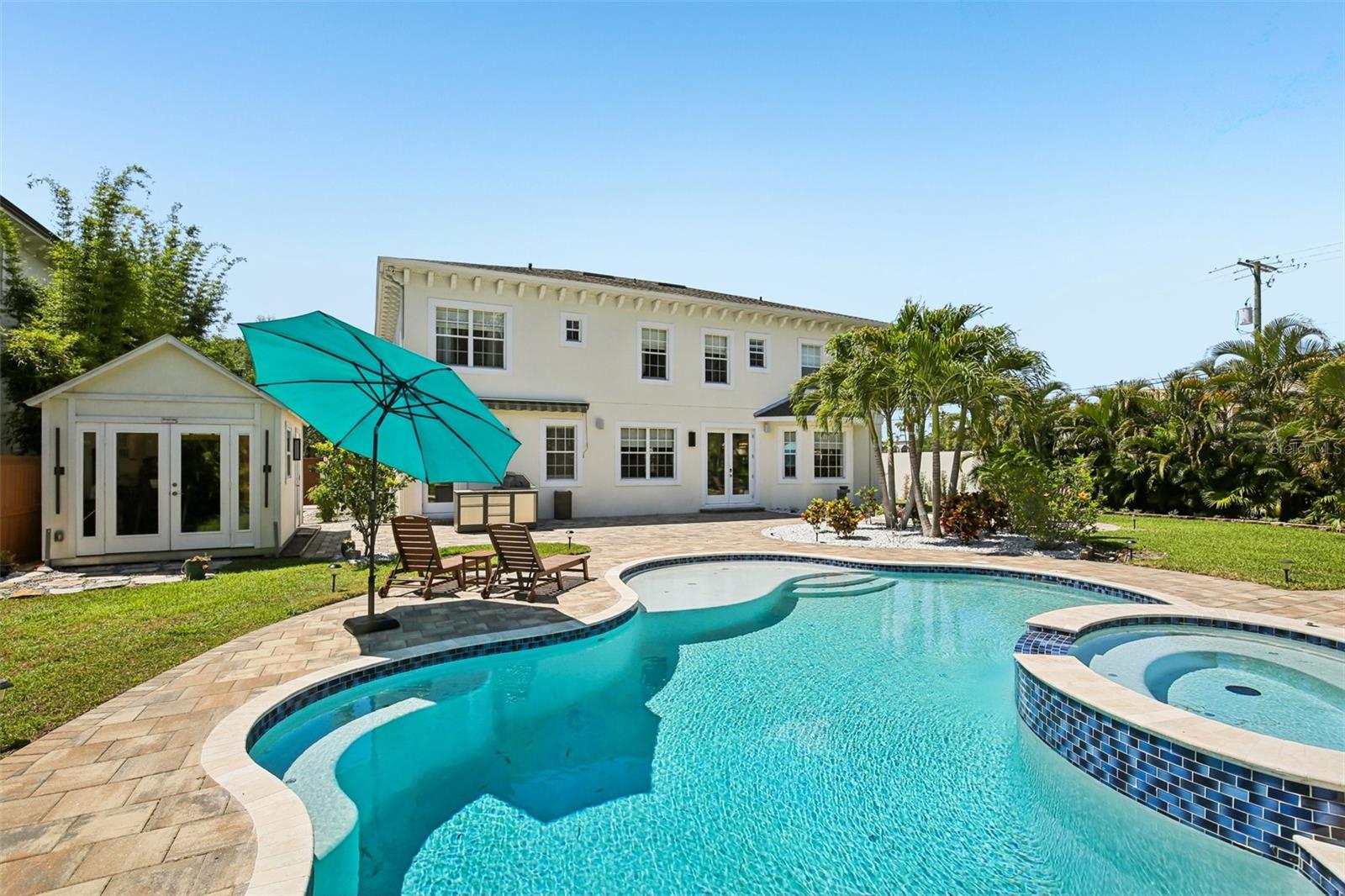 Image 51 of 79 For 3621 Morrison Avenue