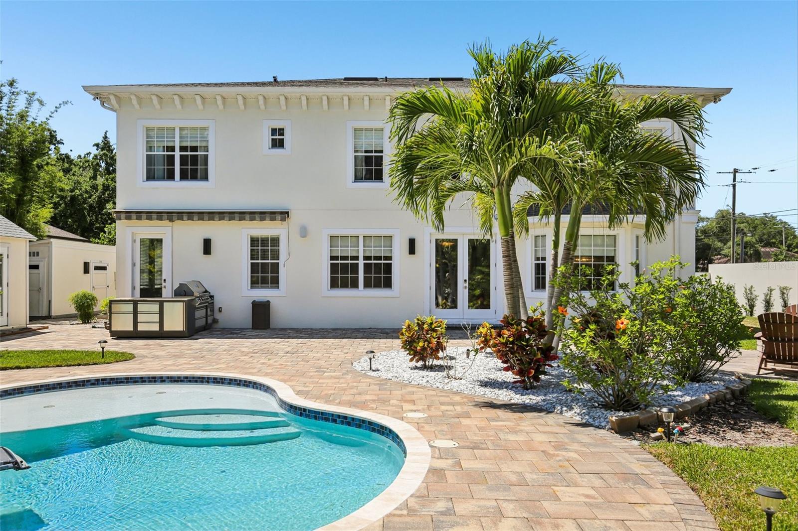 Image 52 of 79 For 3621 Morrison Avenue