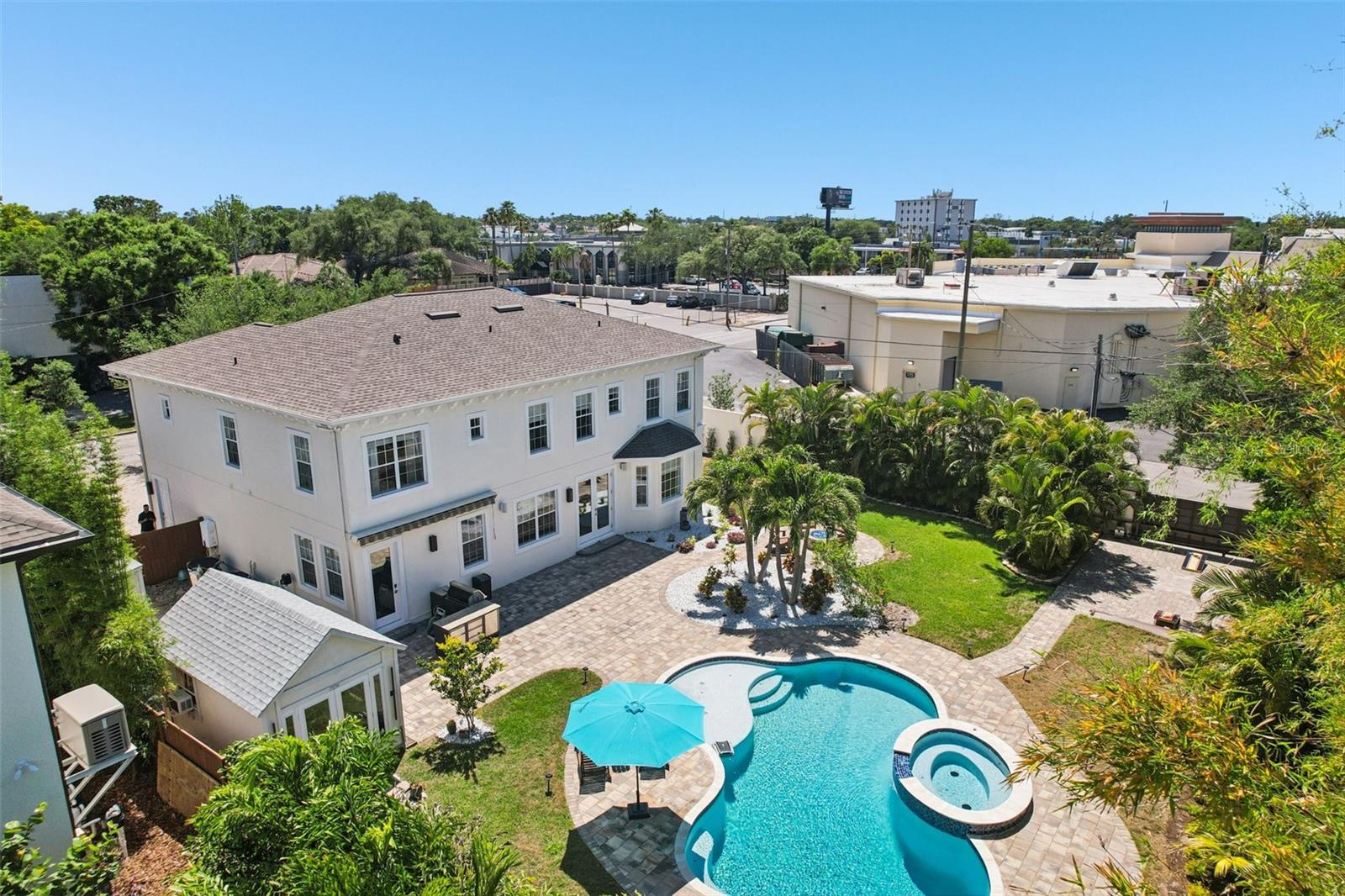 Image 60 of 79 For 3621 Morrison Avenue