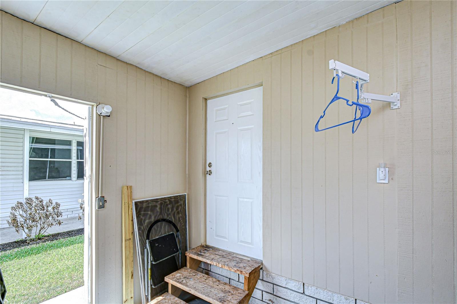 Image 12 of 44 For 3118 Shady Creek Drive