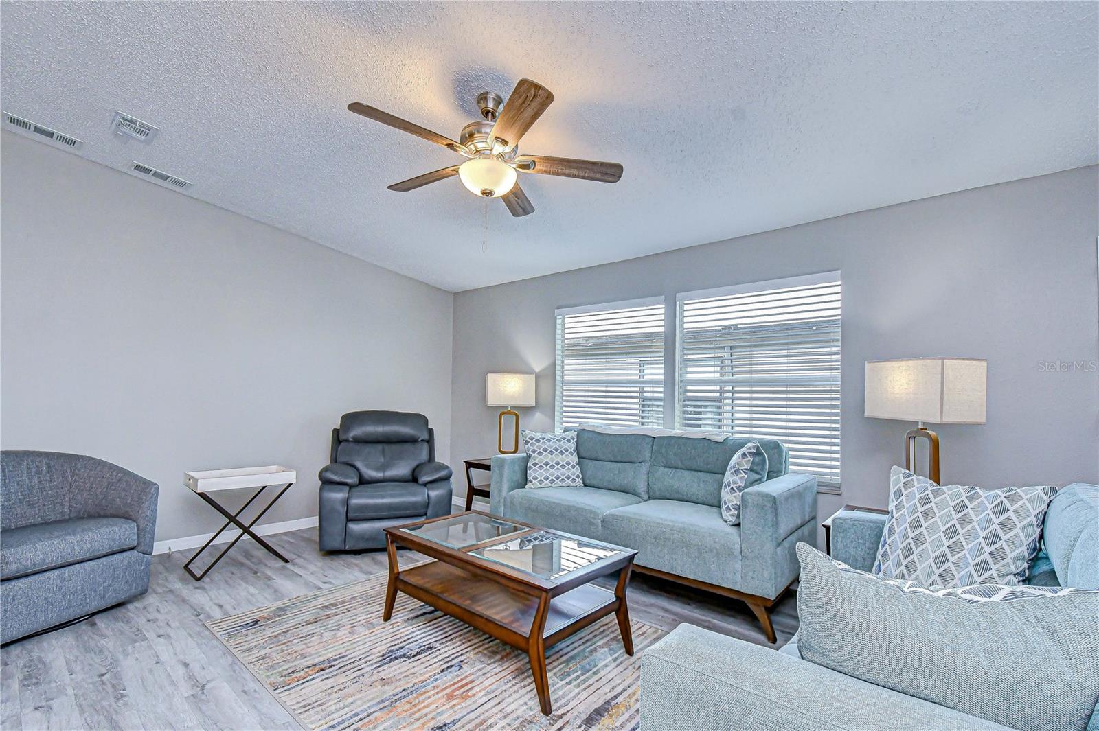 Image 24 of 44 For 3118 Shady Creek Drive