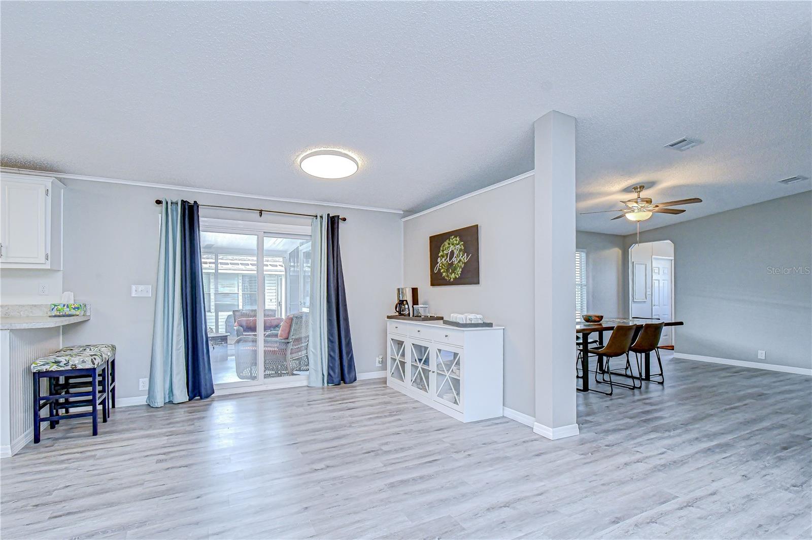 Image 25 of 44 For 3118 Shady Creek Drive