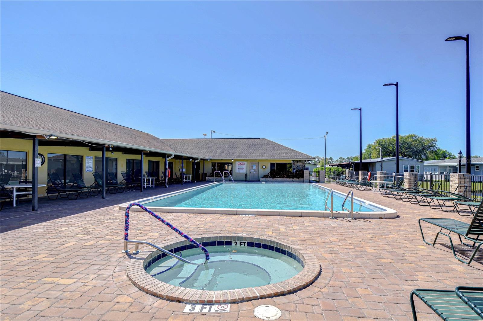 Image 41 of 44 For 3118 Shady Creek Drive