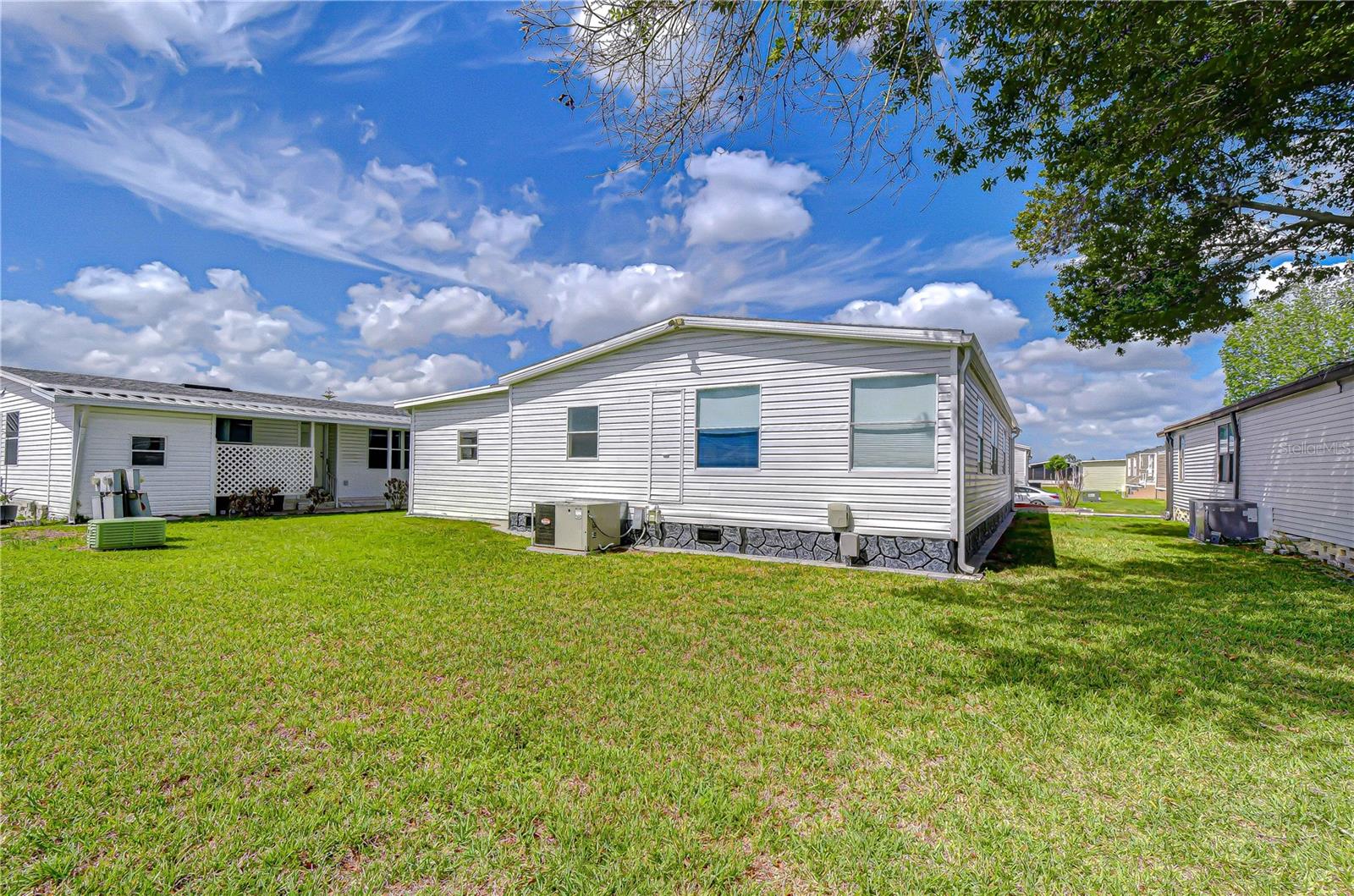 Image 7 of 44 For 3118 Shady Creek Drive