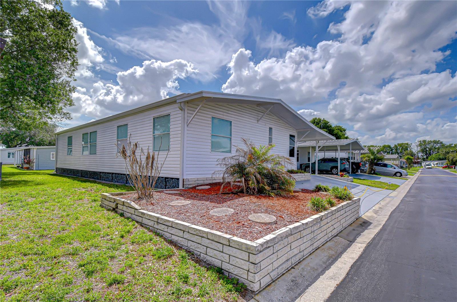 Image 9 of 44 For 3118 Shady Creek Drive