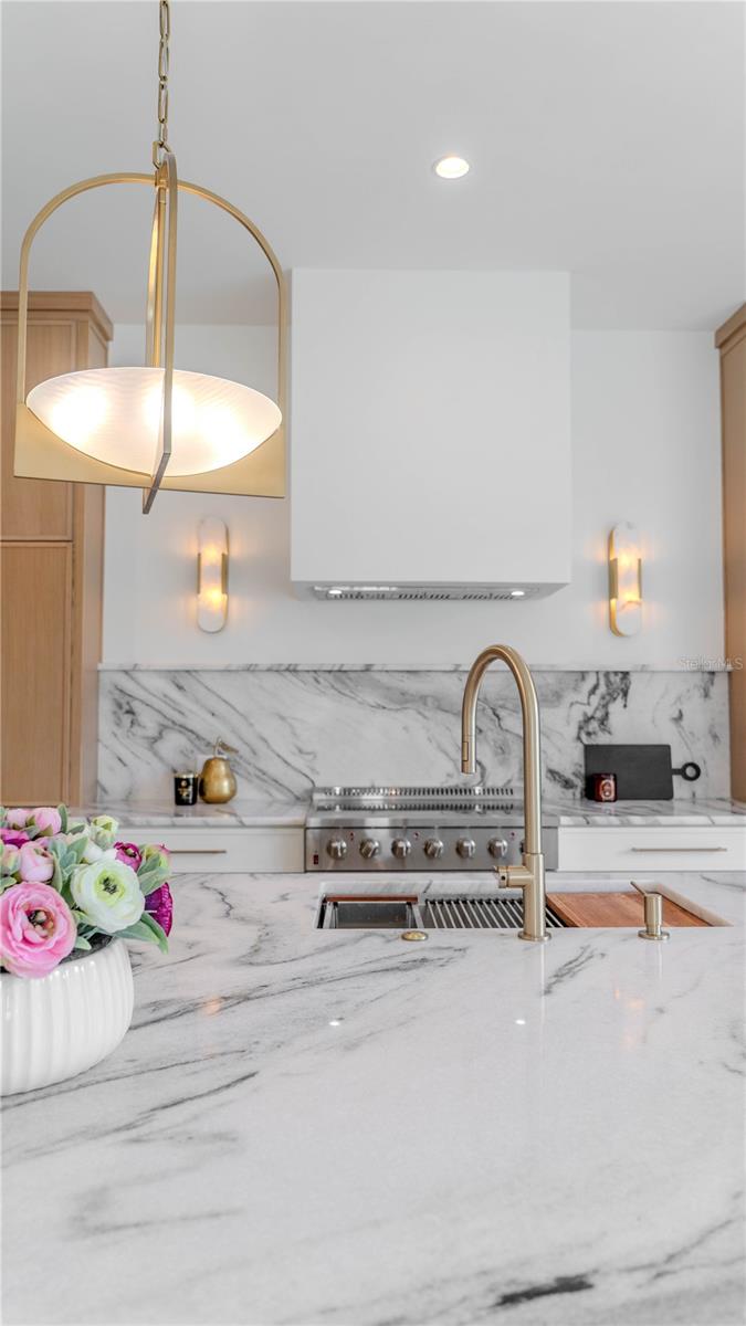 Image 11 of 87 For 4414 Lawn Avenue