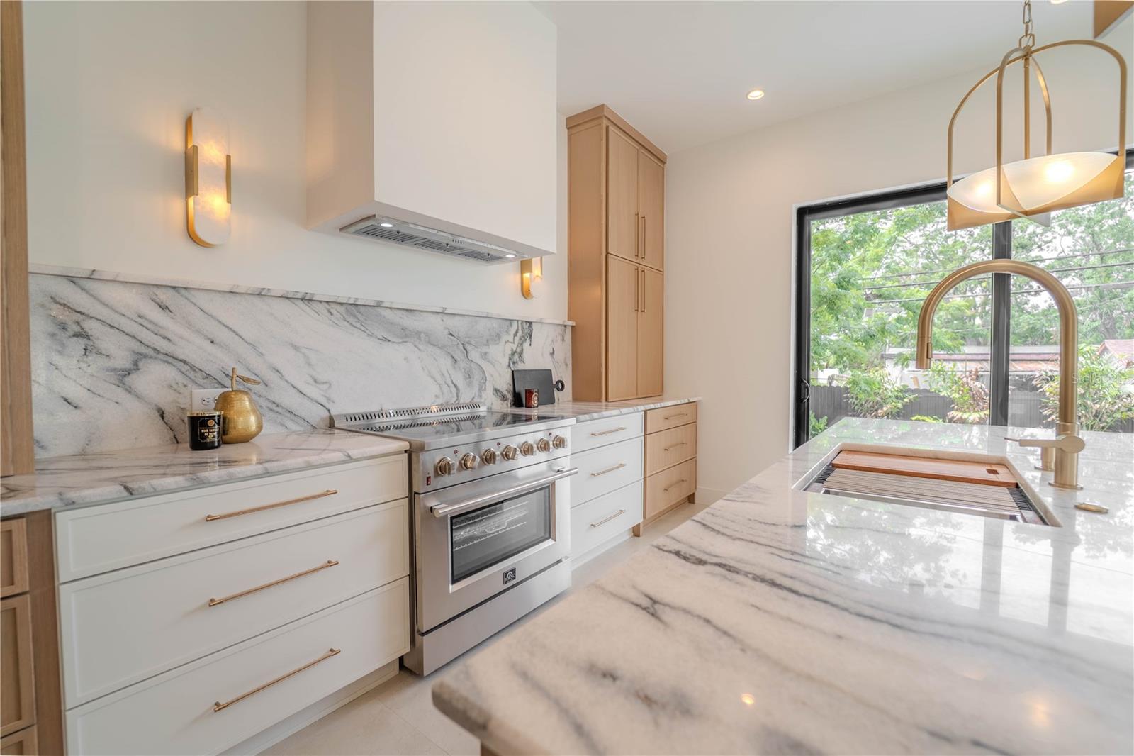 Image 36 of 87 For 4414 Lawn Avenue