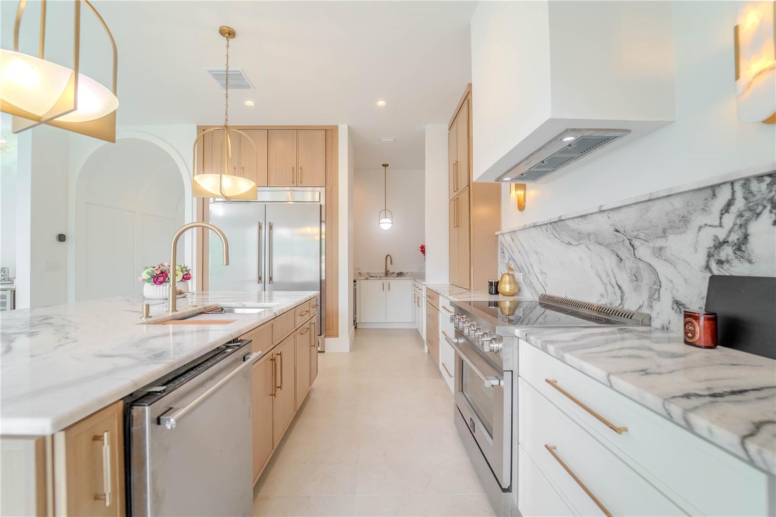 Image 42 of 87 For 4414 Lawn Avenue