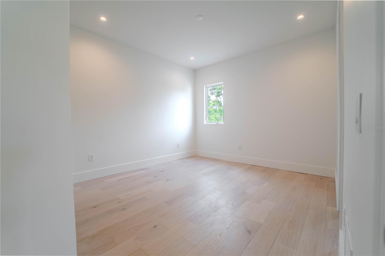 Image 69 of 87 For 4414 Lawn Avenue