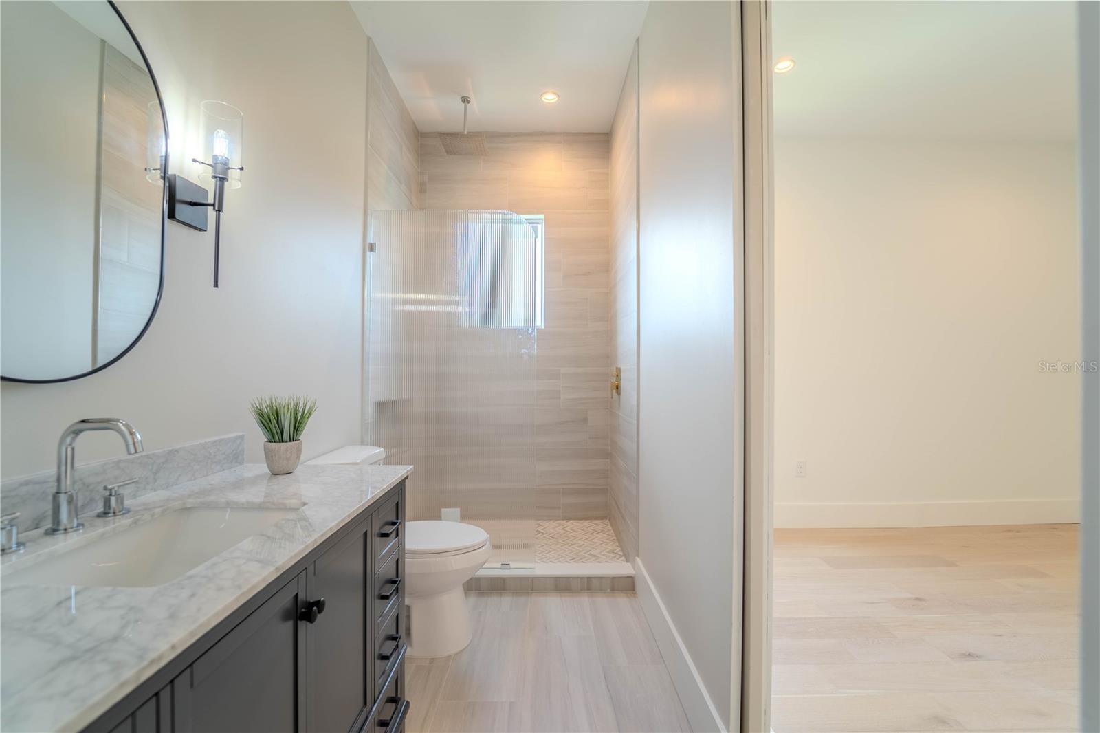 Image 79 of 87 For 4414 Lawn Avenue