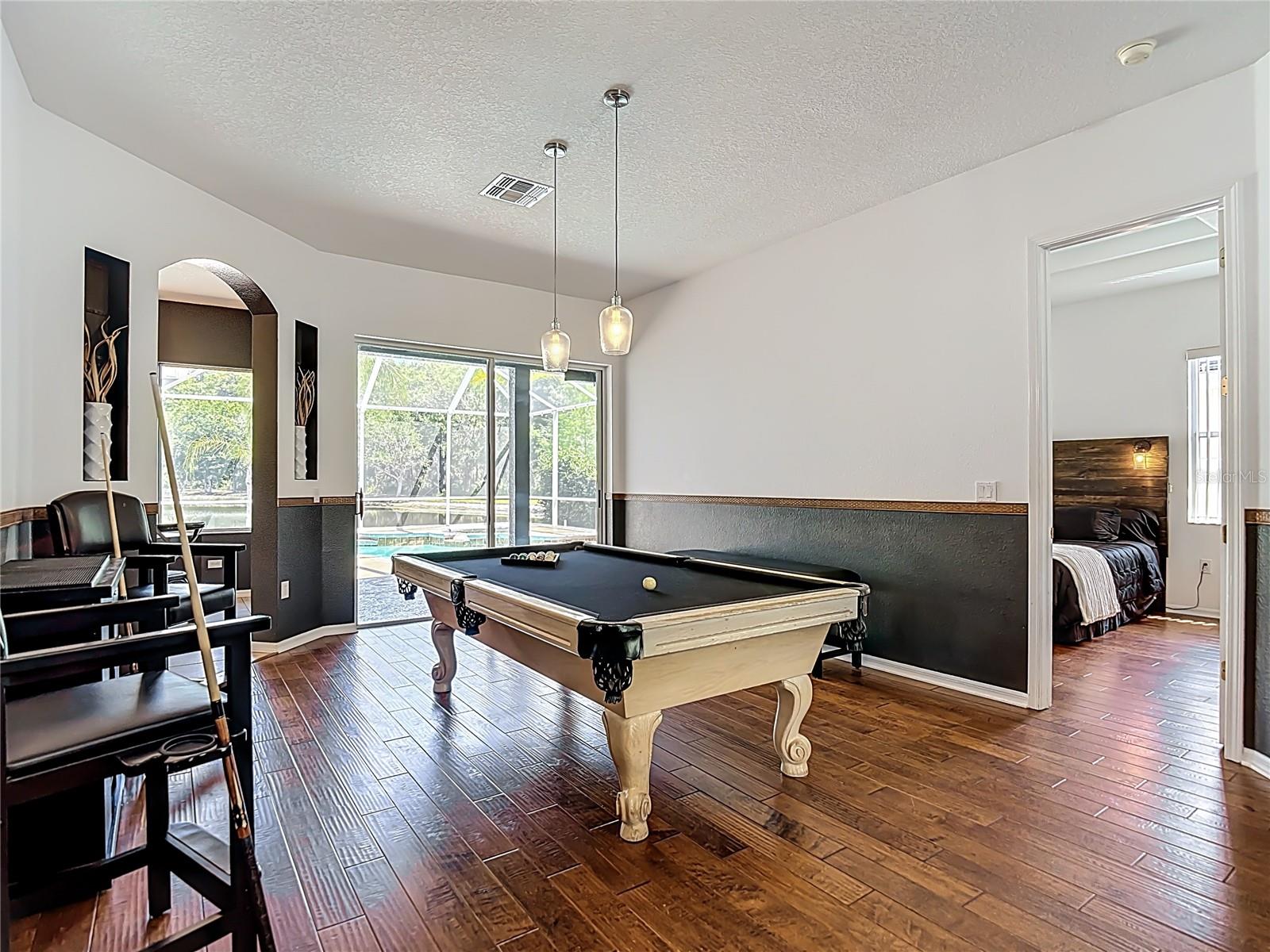 Image 14 of 86 For 12919 Framingham Court