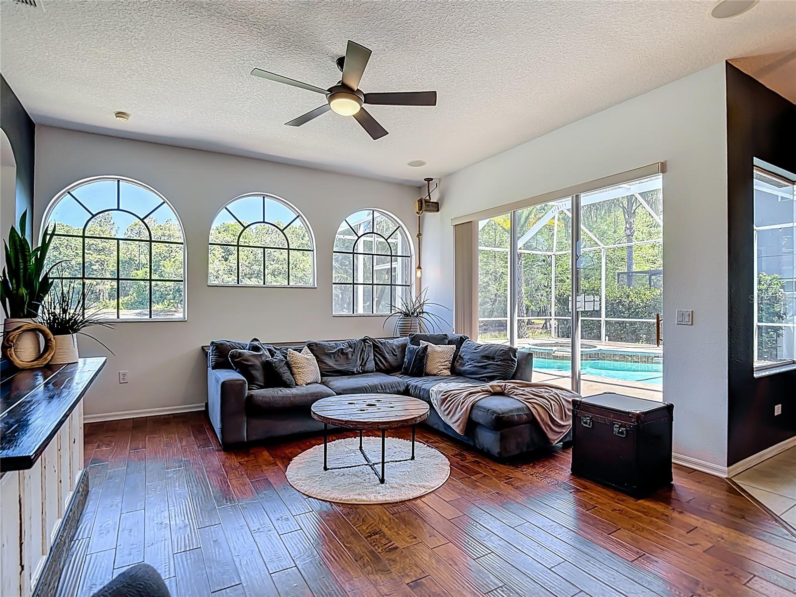 Image 38 of 86 For 12919 Framingham Court